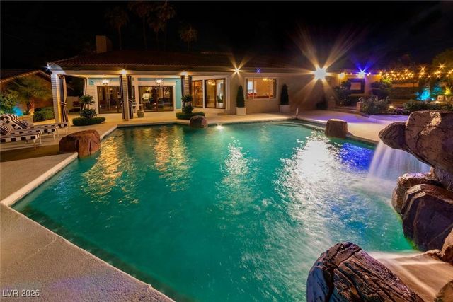 2030 Mohigan Way, Las Vegas, NV 89169