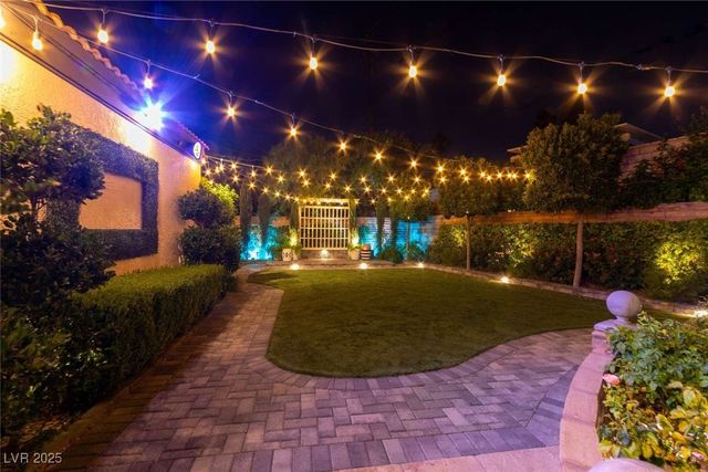 2030 Mohigan Way, Las Vegas, NV 89169