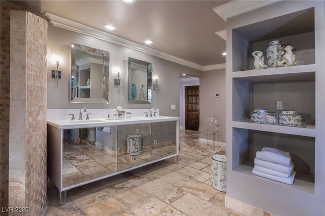 2030 Mohigan Way, Las Vegas, NV 89169