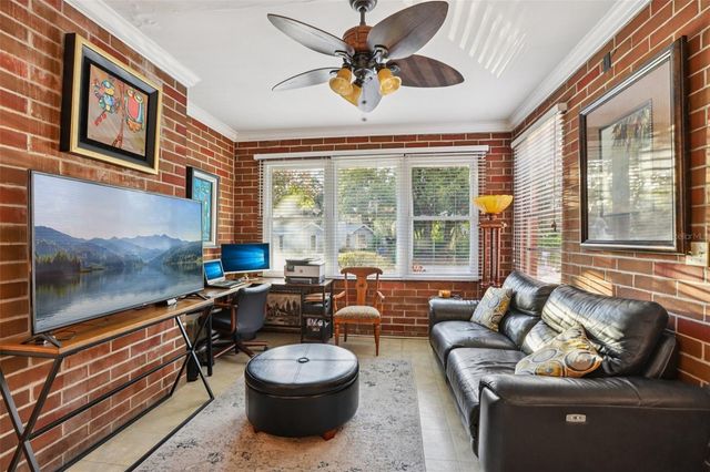 9403 N EDISON AVENUE, Tampa, FL 33612