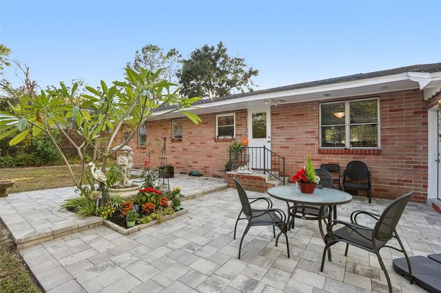 9403 N EDISON AVENUE, Tampa, FL 33612