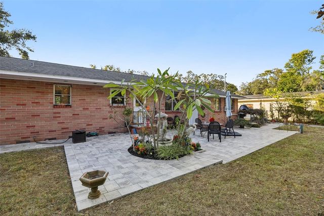 9403 N EDISON AVENUE, Tampa, FL 33612