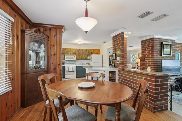 9403 N EDISON AVENUE, Tampa, FL 33612