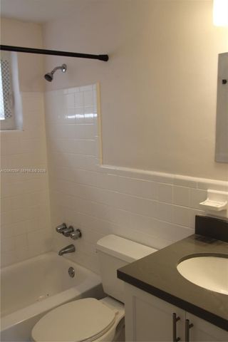 158 Ocean Drive 206, Miami Beach, FL 33139