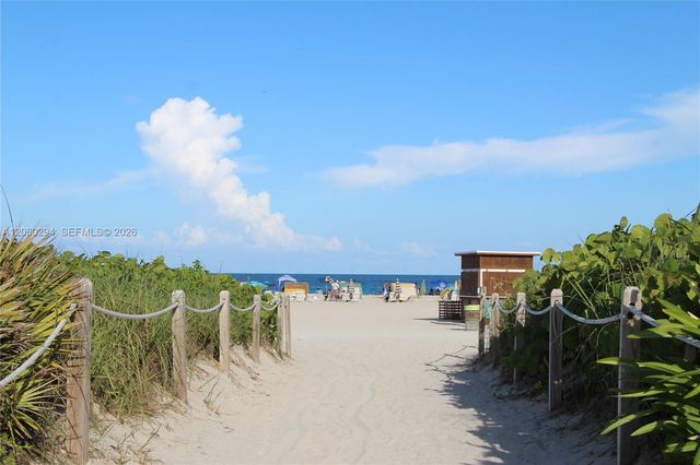 158 Ocean Drive 206, Miami Beach, FL 33139