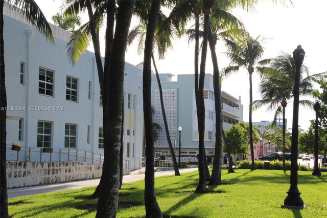 158 Ocean Drive 206, Miami Beach, FL 33139