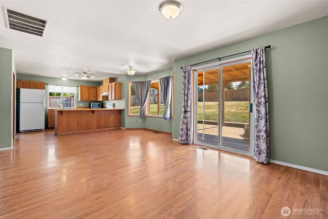 11805 122nd Avenue Ct E, Puyallup, WA 98374