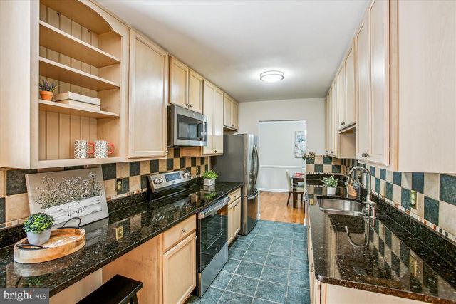 16082 DEER PARK DR, Dumfries, VA 22025