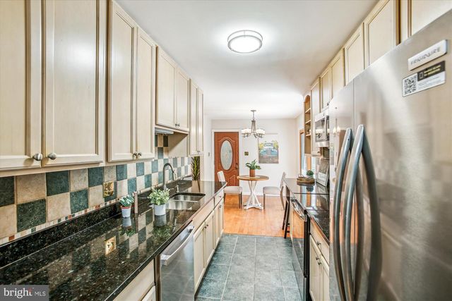 16082 DEER PARK DR, Dumfries, VA 22025