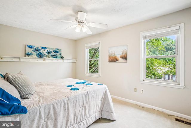 16082 DEER PARK DR, Dumfries, VA 22025