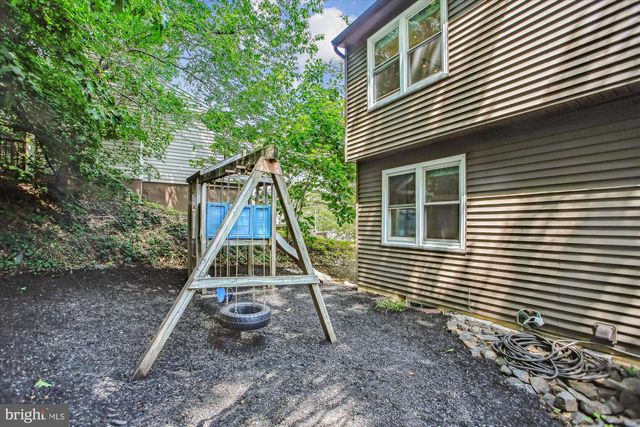 16082 DEER PARK DR, Dumfries, VA 22025