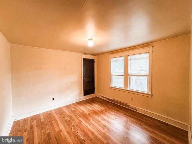 9 SILVIEW AVE, Wilmington, DE 19804