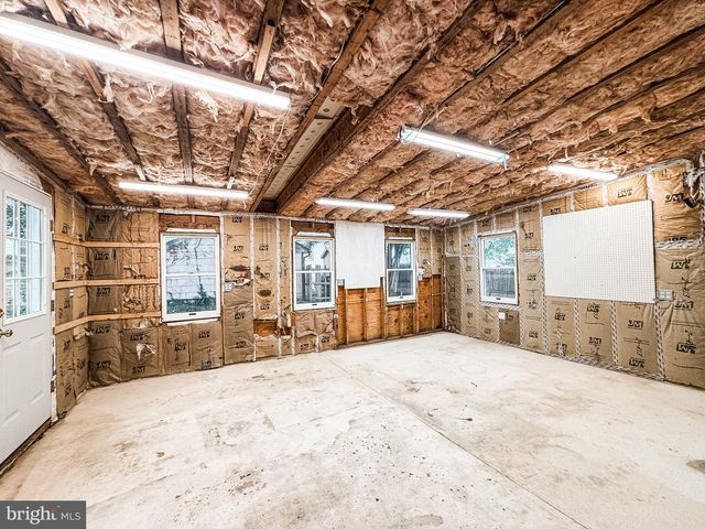 9 SILVIEW AVE, Wilmington, DE 19804