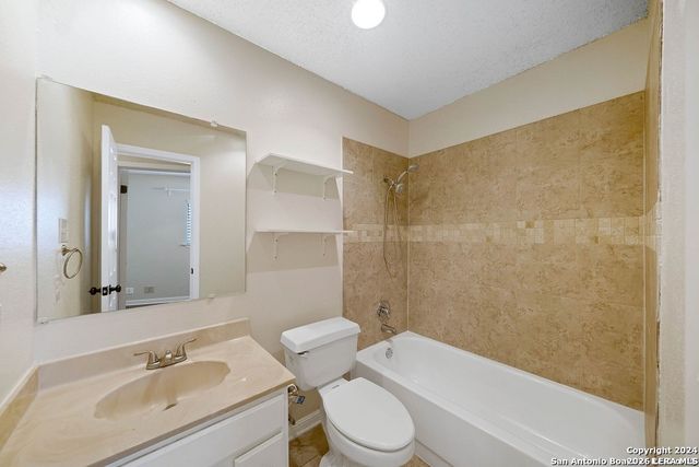 9844 FORTUNE RIDGE DR, Converse, TX 78109