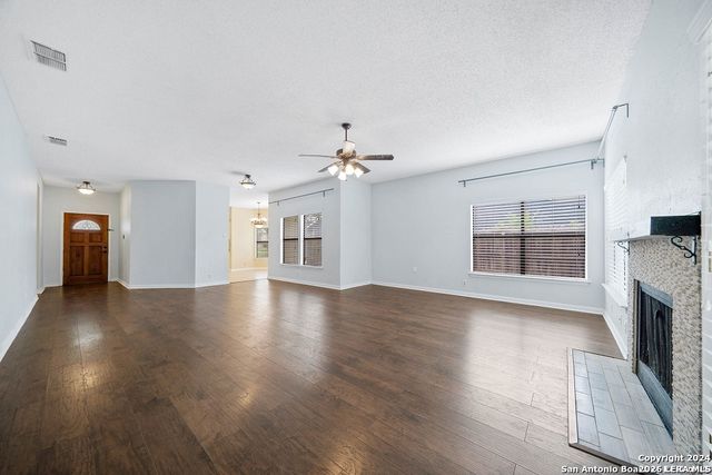 9844 FORTUNE RIDGE DR, Converse, TX 78109