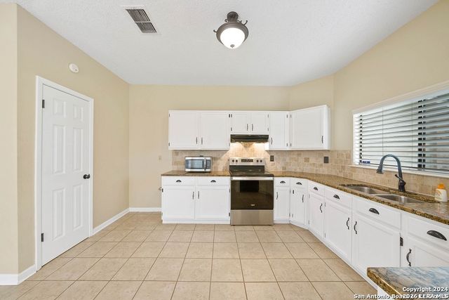 9844 FORTUNE RIDGE DR, Converse, TX 78109