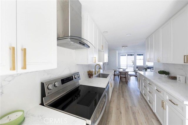 4001 Warner, Huntington Beach, CA 92649