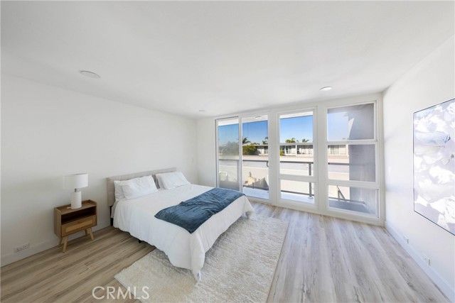 4001 Warner, Huntington Beach, CA 92649