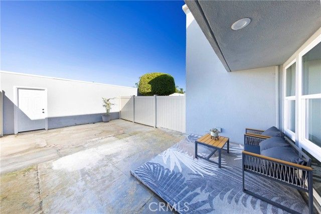 4001 Warner, Huntington Beach, CA 92649