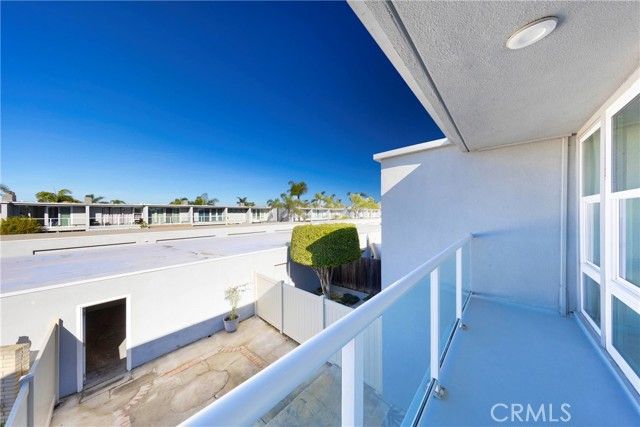 4001 Warner, Huntington Beach, CA 92649