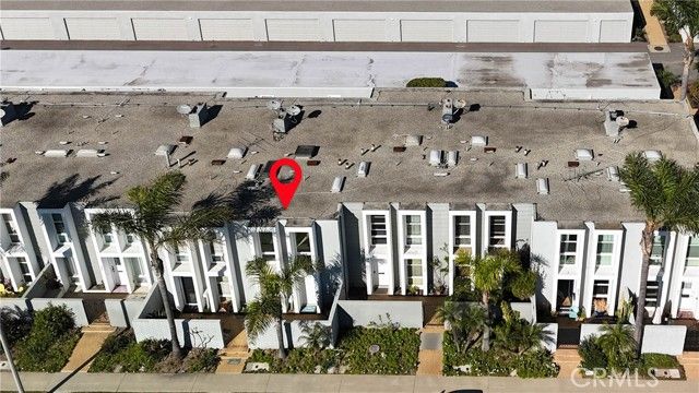 4001 Warner, Huntington Beach, CA 92649