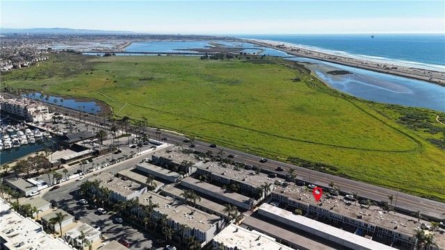 4001 Warner, Huntington Beach, CA 92649