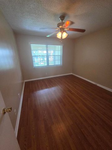 54 Newport Court c, Deerfield Beach, FL 33442