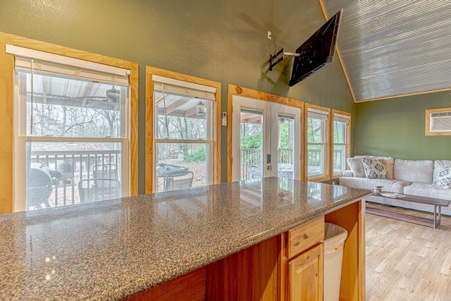 1815 Stubblefield Rd, Pocahontas, AR 72455