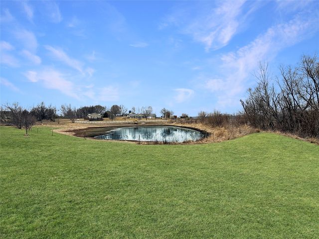 15368 Newbold Street, Indianola, IA 50125