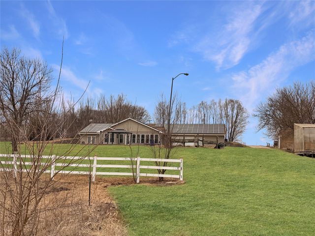 15368 Newbold Street, Indianola, IA 50125