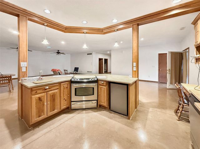 15368 Newbold Street, Indianola, IA 50125