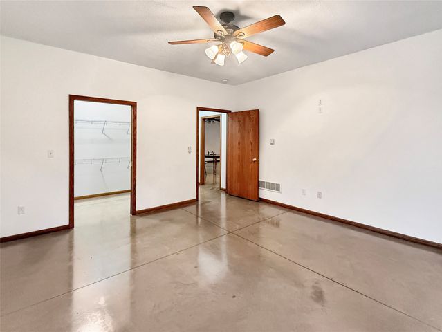 15368 Newbold Street, Indianola, IA 50125