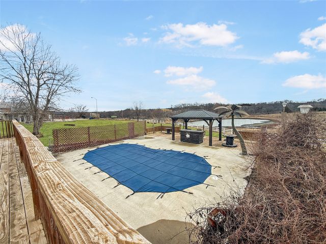 15368 Newbold Street, Indianola, IA 50125