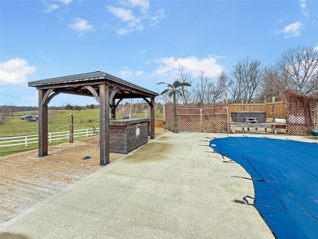 15368 Newbold Street, Indianola, IA 50125