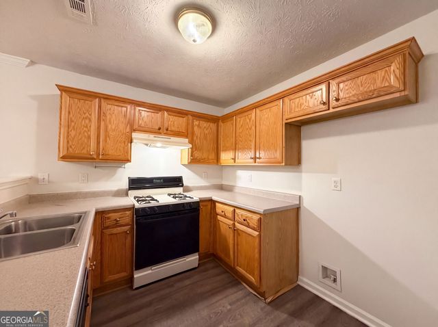 10543 Crabtree Drive, Jonesboro, GA 30238