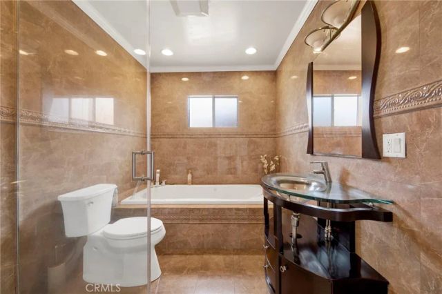 1318 N Alexandria Avenue, Los Angeles, CA 90027