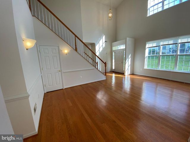 1012 MAUREEN DR, Fredericksburg, VA 22401