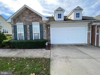 1012 MAUREEN DR, Fredericksburg, VA 22401