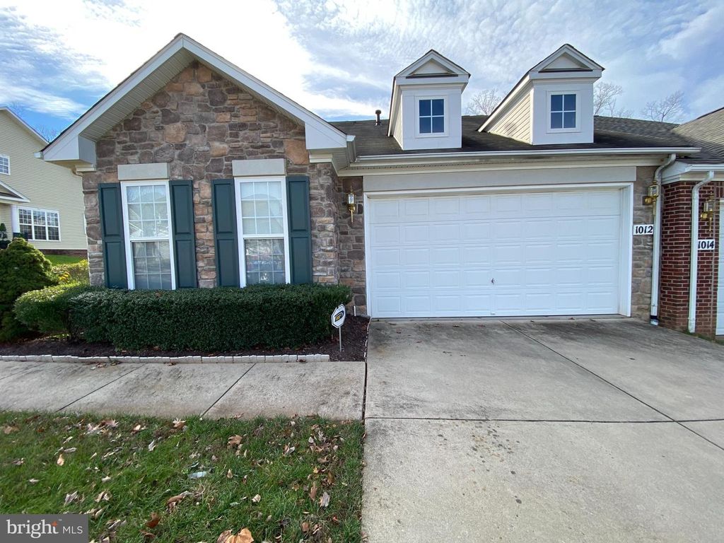 1012 MAUREEN DR, Fredericksburg, VA 22401