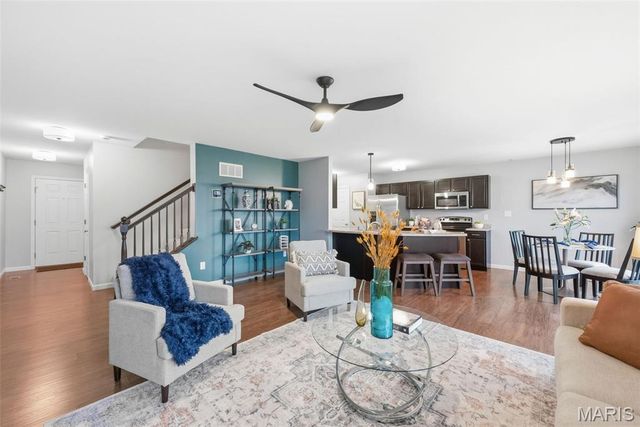 2113 Maple Glen Court, St Peters, MO 63376