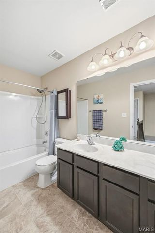 2113 Maple Glen Court, St Peters, MO 63376