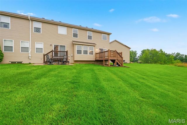 2113 Maple Glen Court, St Peters, MO 63376
