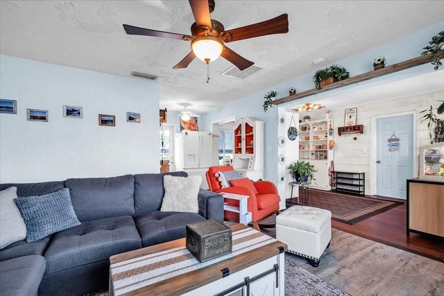 1101 LEMONWOOD AVENUE, Bradenton, FL 34207