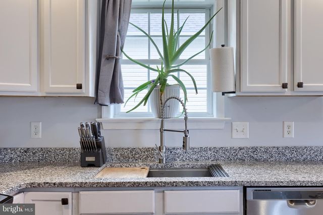 24 KATIE LN, Lancaster, PA 17602