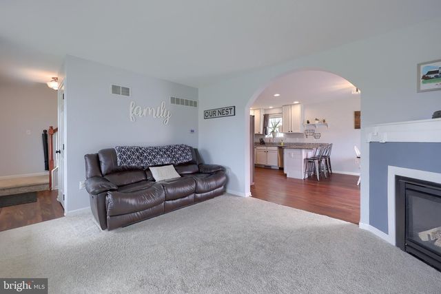 24 KATIE LN, Lancaster, PA 17602