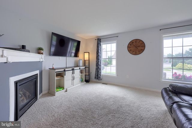 24 KATIE LN, Lancaster, PA 17602