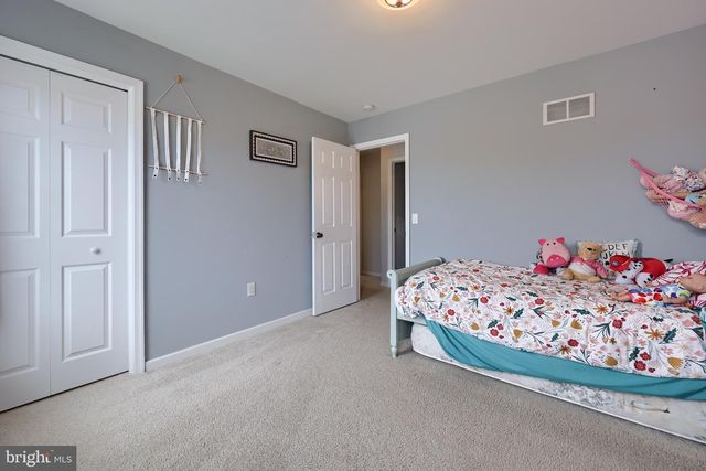 24 KATIE LN, Lancaster, PA 17602