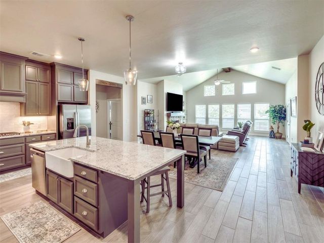 2253 NW 187th Terrace, Edmond, OK 73012