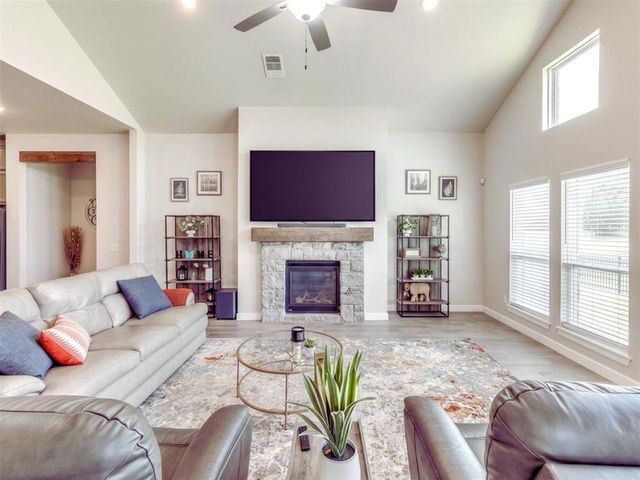 2253 NW 187th Terrace, Edmond, OK 73012