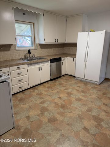 2065 Wyndhurst Road, Toledo, OH 43607